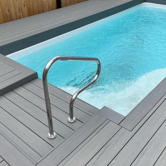 pool-1920w