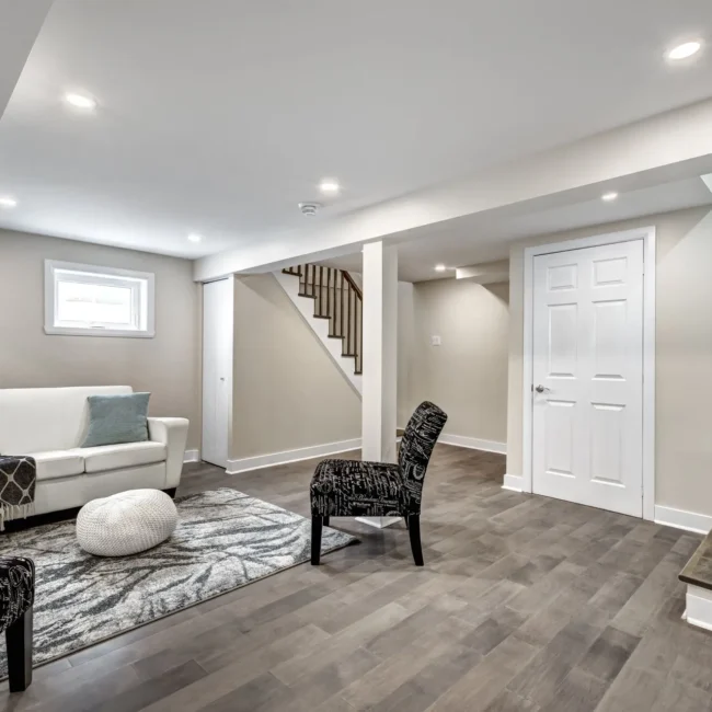 stock-photo-luxury-canadian-house-completely-renovated-furnished-and-staged-with-basement-deck-backyard-and-1938078838-1920w