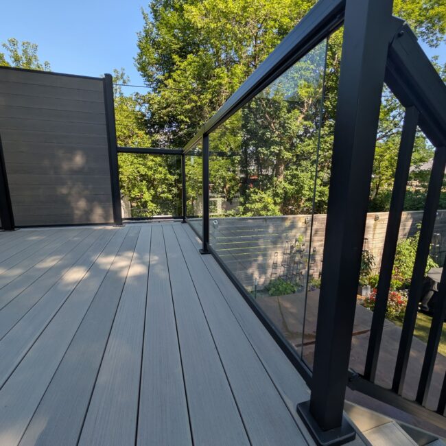 Deck Builder in Ottawa